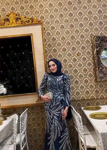 Uzun Kollu Lacivert Bağlama Desenli Abiye Elbise - Görsel 3