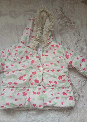 Beyaz Kapüşonlu Kız Çocuk Montu - Görsel 3