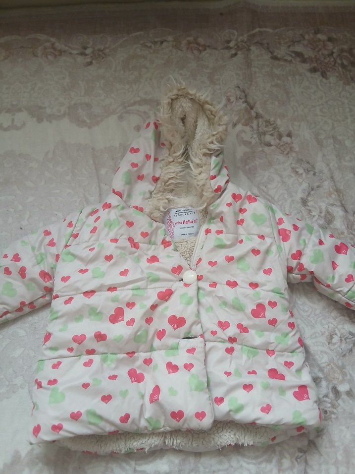 Beyaz Kapüşonlu Kız Çocuk Montu - Görsel 2