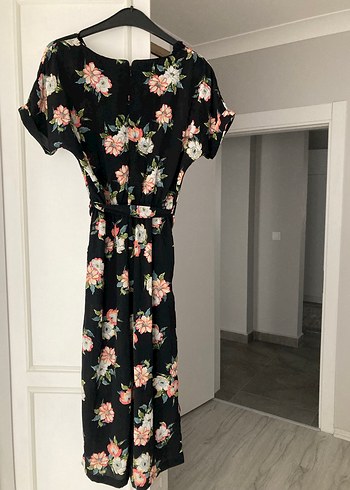 V Yaka Çiçekli tulum - Görsel 2