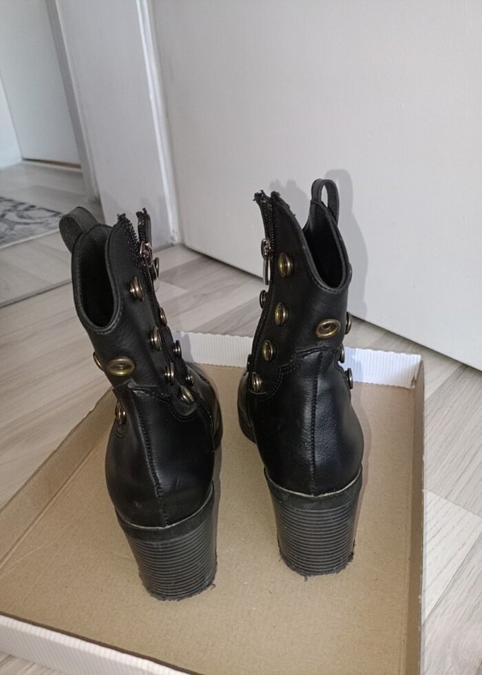 Desenli Topuklu Bot  - Görsel 5