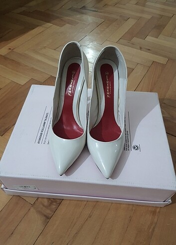 39 Beden Stiletto topuklu ayakkabı