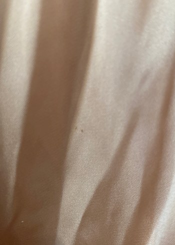 Bej Parlak saten büzgülü lastikli crop - Görsel 4