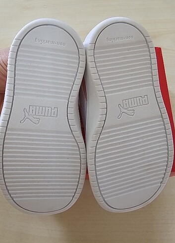 22 Beden Puma Rickie AC Spor Ayakkabı