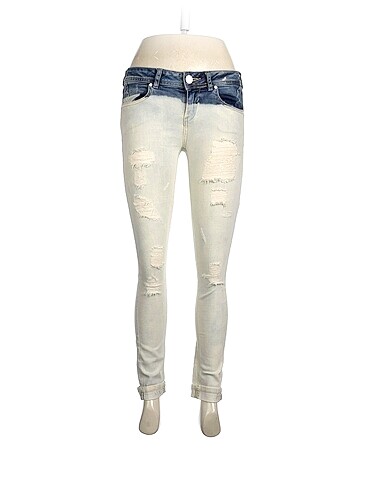 Bershka Skinny %70 İndirimli.