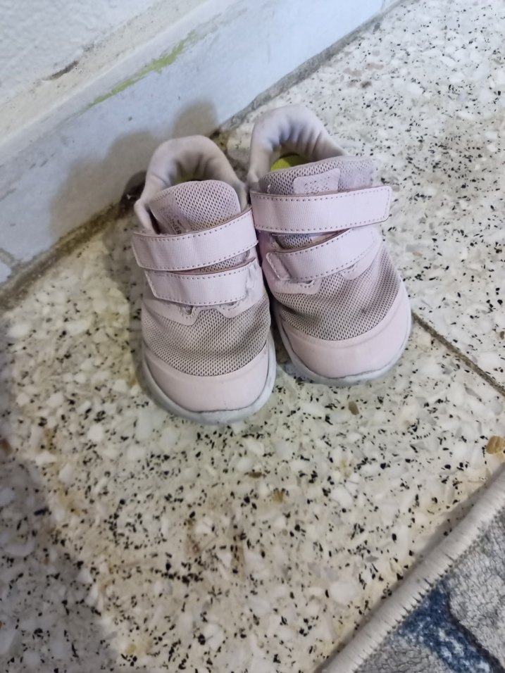 Kız Çocuk Pembe Cırtcırtlı Spor Ayakkabı - Görsel 2