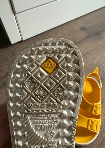 Kız Çocuk Sarı Kayışlı Terlik - Görsel 5