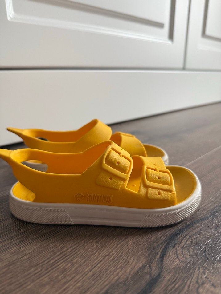 Kız Çocuk Sarı Kayışlı Terlik - Görsel 3