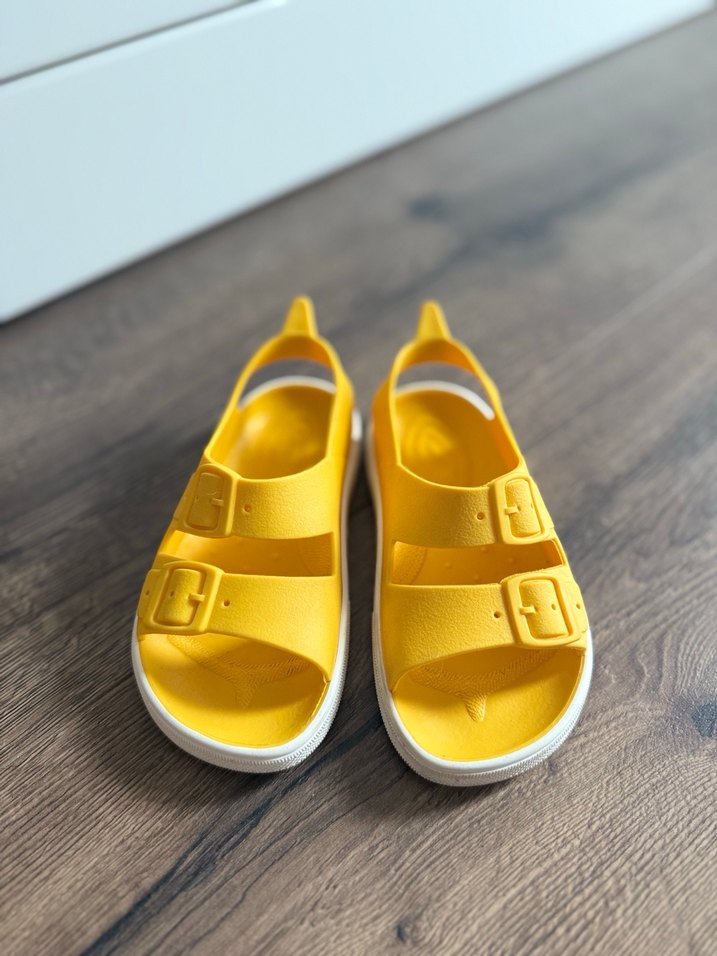 Kız Çocuk Sarı Kayışlı Terlik - Görsel 2