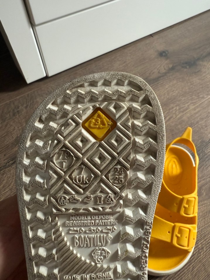 Kız Çocuk Sarı Kayışlı Terlik - Görsel 5