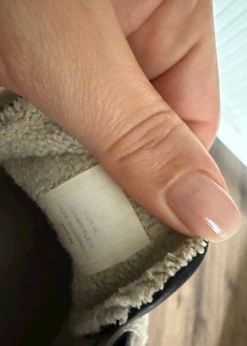 Guess Gri Süet Bağcıklı unisex Spor Ayakkabı - Görsel 4