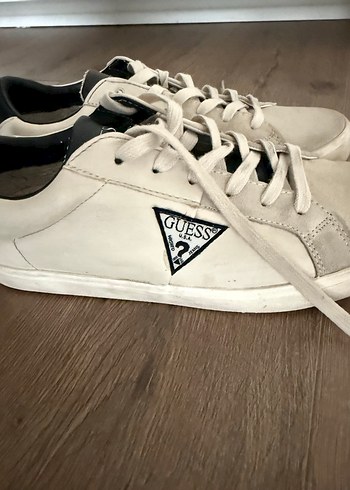 Guess Gri Süet Bağcıklı unisex Spor Ayakkabı - Görsel 2