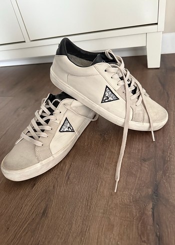 Guess Gri Süet Bağcıklı unisex Spor Ayakkabı - Görsel 3