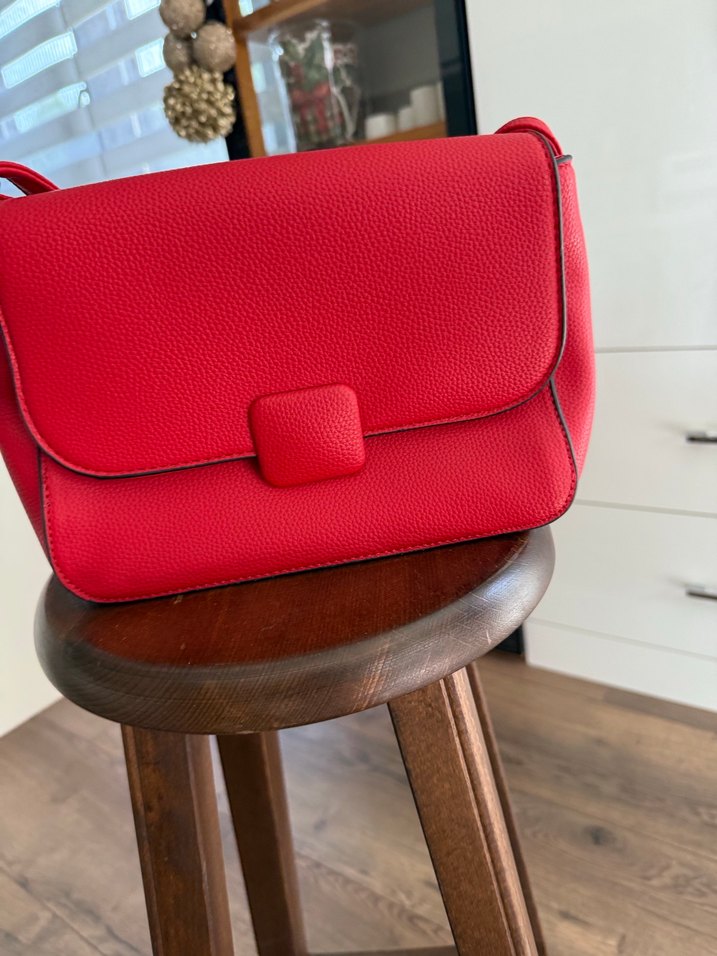 Kırmızı Deri Kadın Omuz Çantası - Görsel 3
