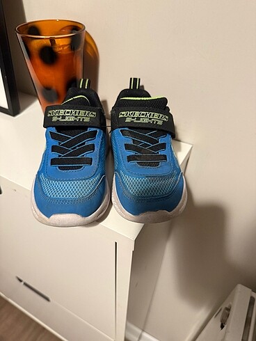 24 Beden Skechers Çocuk ayakkabısı