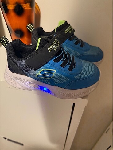 Skechers Çocuk ayakkabısı