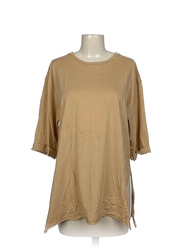 Diğer T-shirt %70 İndirimli.