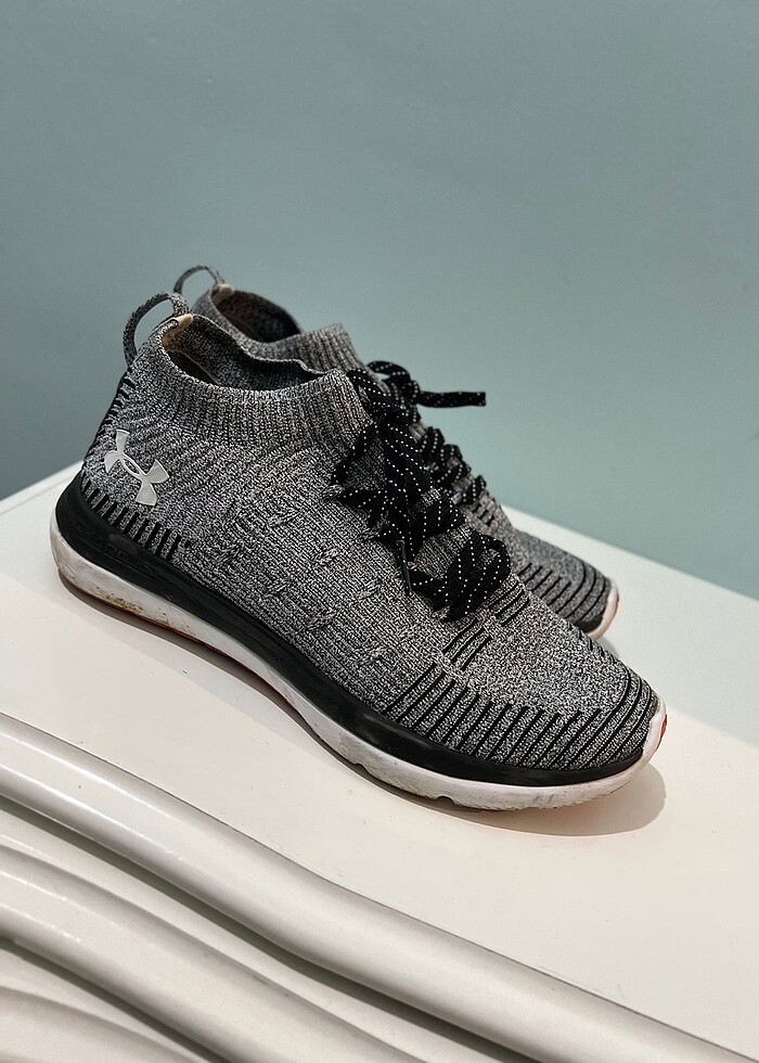 Kadın Under Armour ayakkabı - Görsel 2