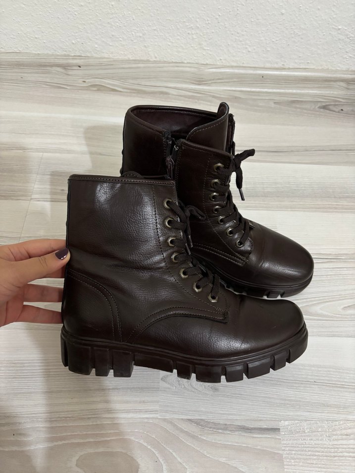 Kahverengi Deri Kadın Bot - Görsel 2