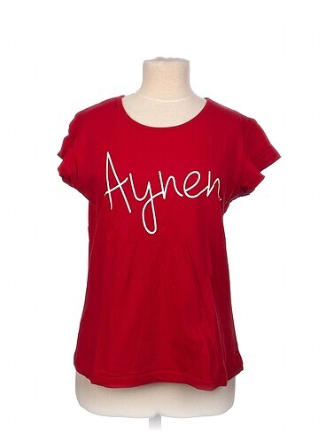 Diğer T-shirt %70 İndirimli.