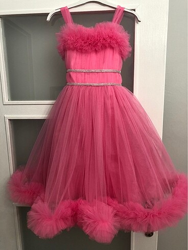 Pembe kız abiye