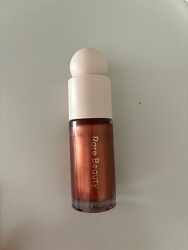 rare beauty highlighter