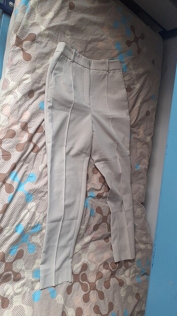 ZARA BEJ PANTOLON