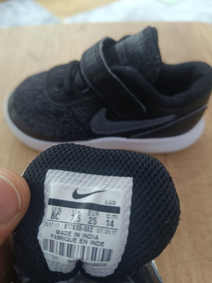 Çocuk Spor Ayakkabı Orjinal Nike 25 no - Görsel 2