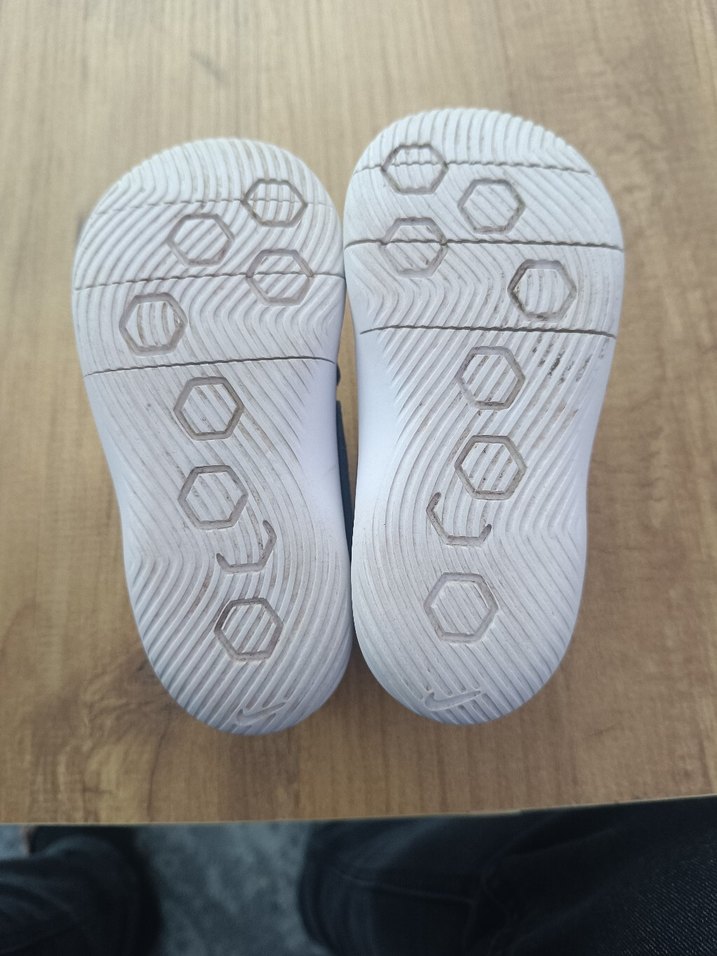 Çocuk Spor Ayakkabı Orjinal Nike 25 no - Görsel 4