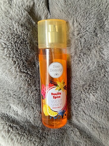 BEE BEAUTY VANILLA SPICE VUCUT SPREYI