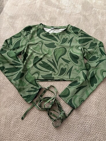 Trendyol & Milla yesil renk ipli crop