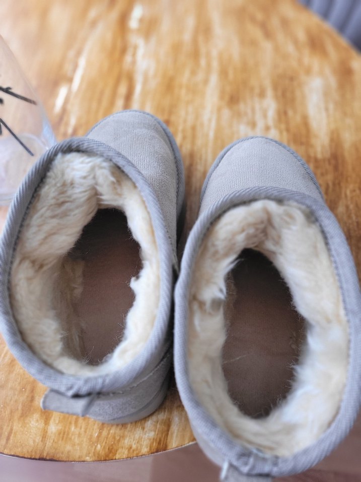 ugg sıfırBej Süet Kadın Topuklu Kürklü Bot - Görsel 4