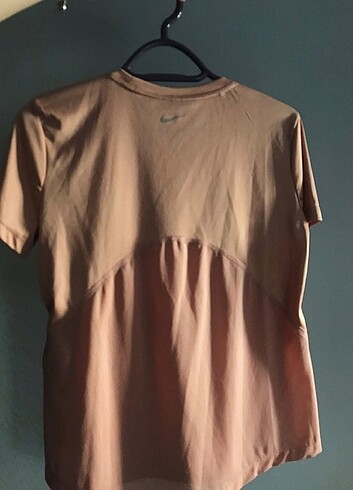 Nike t-shirt