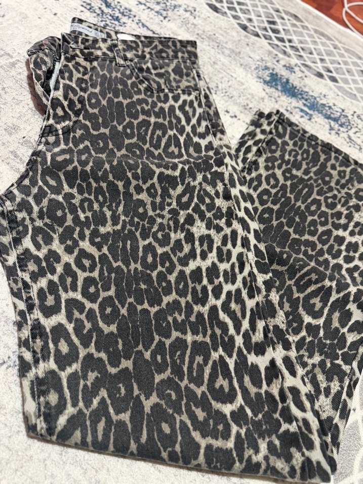 Leopar Desenli Kadın Pantolon - Görsel 2