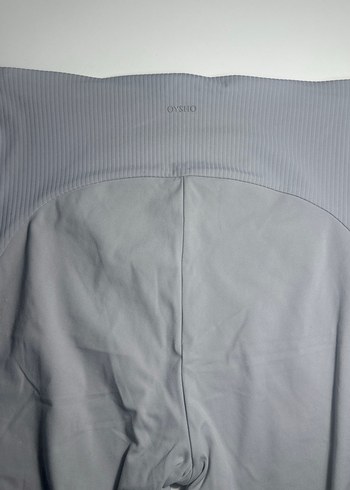 Oysho Gri Midi Spor Şortu - Görsel 4