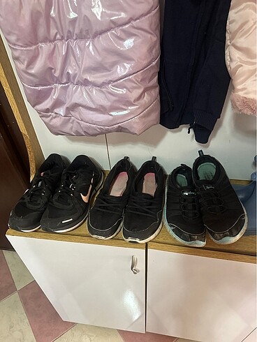38 Beden 3 ayakkabı birden verilecek