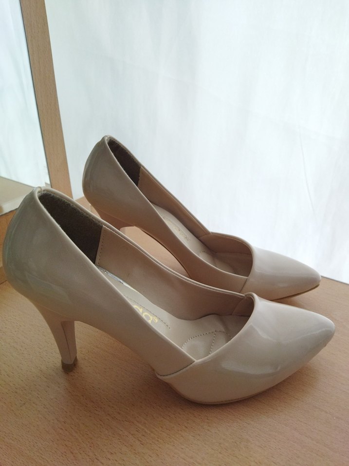 Bej Minimalist Stiletto Topuklu Kadın Ayakkabı - Görsel 3