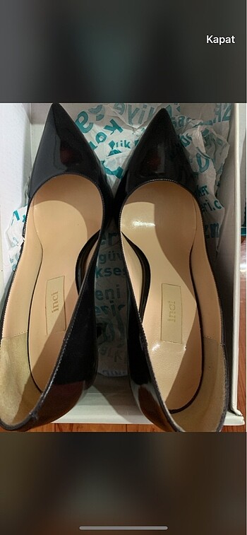 İnci stiletto