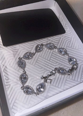 givenchy bileklik