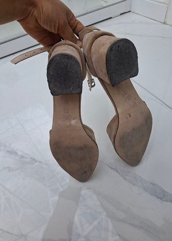 Bej Süet Stiletto Tokalı Kadın Topuklu Ayakkabı - Görsel 3