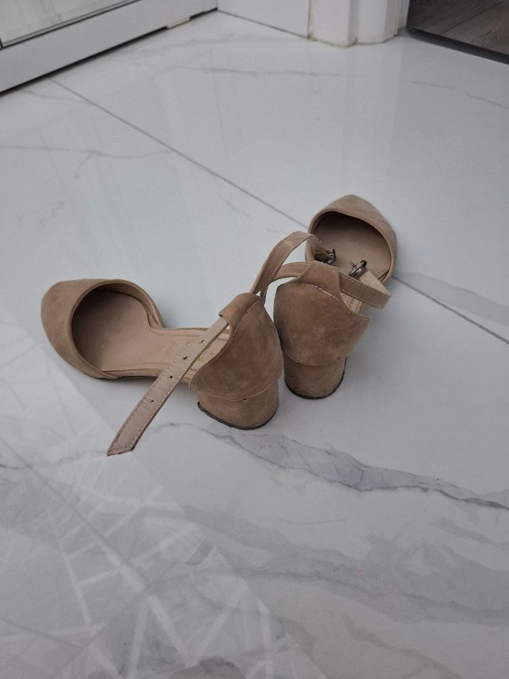 Bej Süet Stiletto Tokalı Kadın Topuklu Ayakkabı - Görsel 2