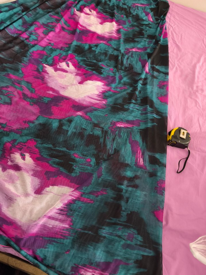 Pembe ve Koyu Renkli İpeksi Bohem Fular tül kumaş - Görsel 4