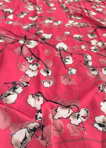 Parlak Kırmızı Çiçekli Kadın Fular - Görsel 8