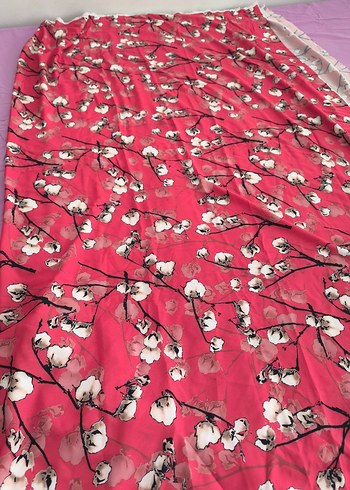 Parlak Kırmızı Çiçekli Kadın Fular - Görsel 5