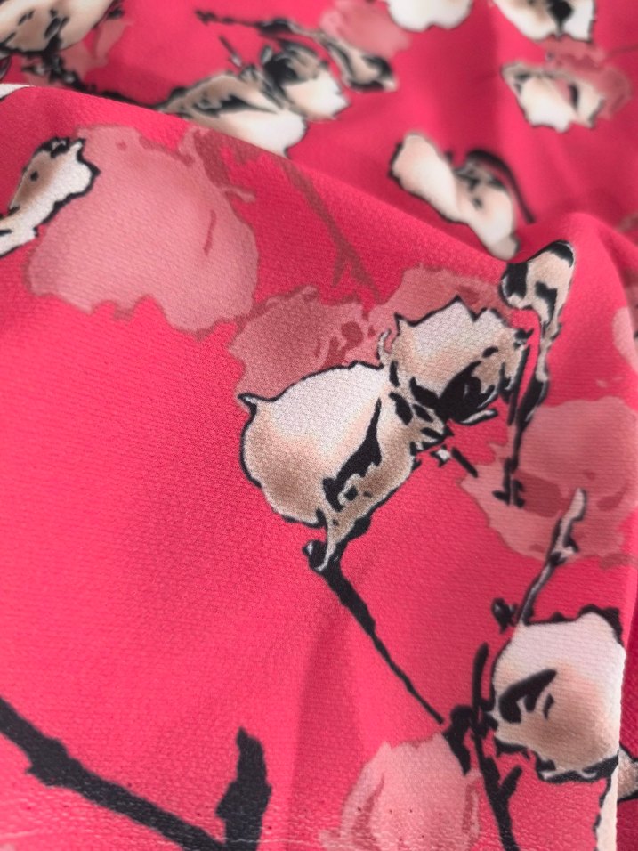 Parlak Kırmızı Çiçekli Kadın Fular - Görsel 2