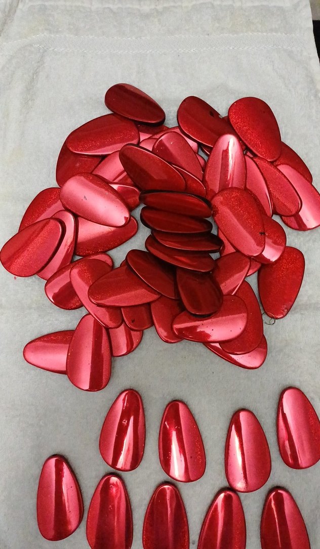 Kırmızı Parlak Damla - Görsel 3