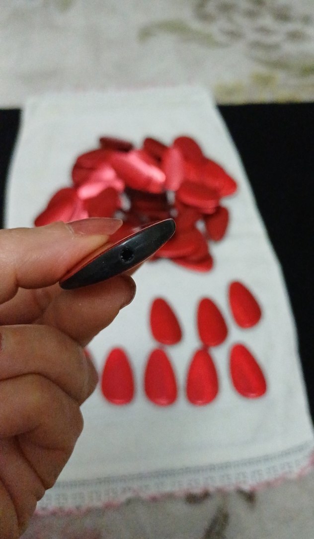 Kırmızı Parlak Damla - Görsel 5