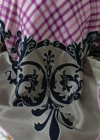 İpek Eşarp - Görsel 9