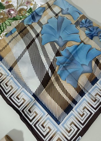 İpek Eşarp - Görsel 4