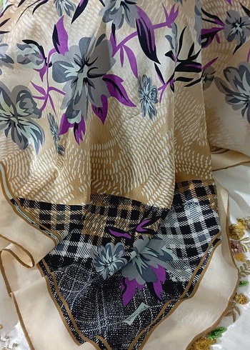 İpek Eşarp - Görsel 17